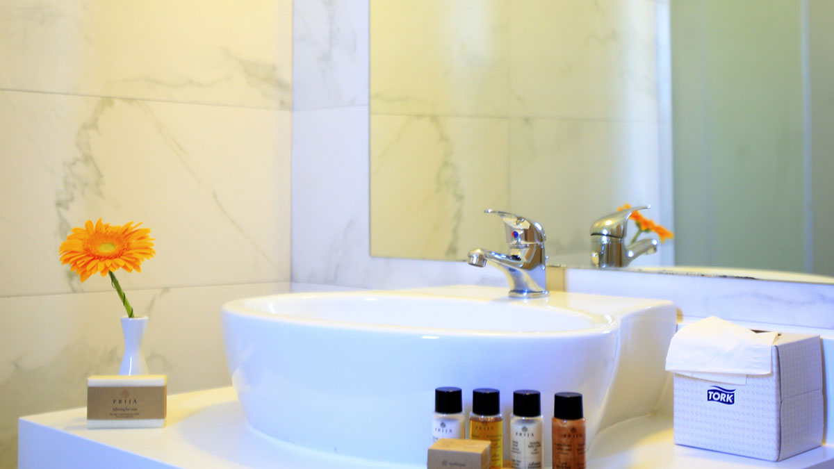 Standard Side Sea View 